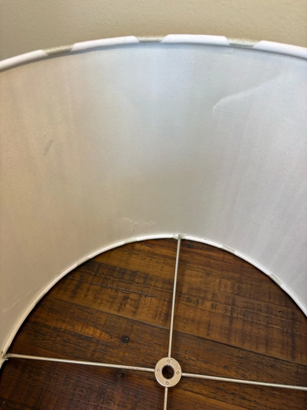 Vintage - Style Table Lamp With a Distressed White Finish/  Lattice Drum Shade - Picture 11 of 15